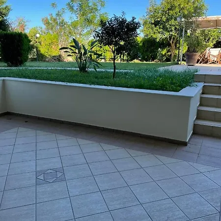 Sissou Village Place *
